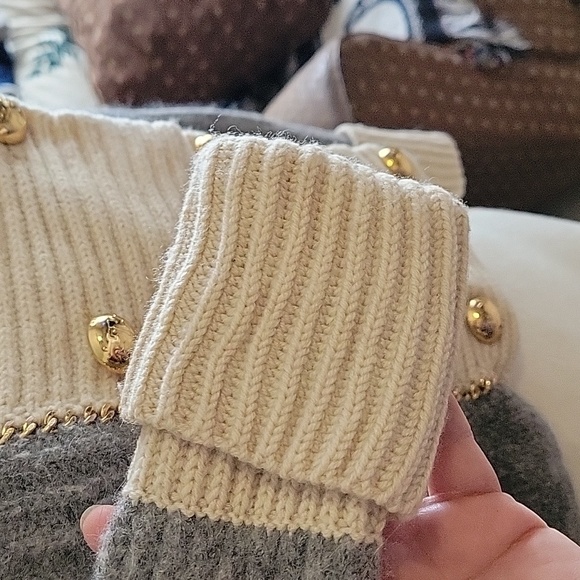 Tory Burch Women's S Gray Black Knit Wool Blend Cardigan with Gold Accen… - Picture 8 of 10